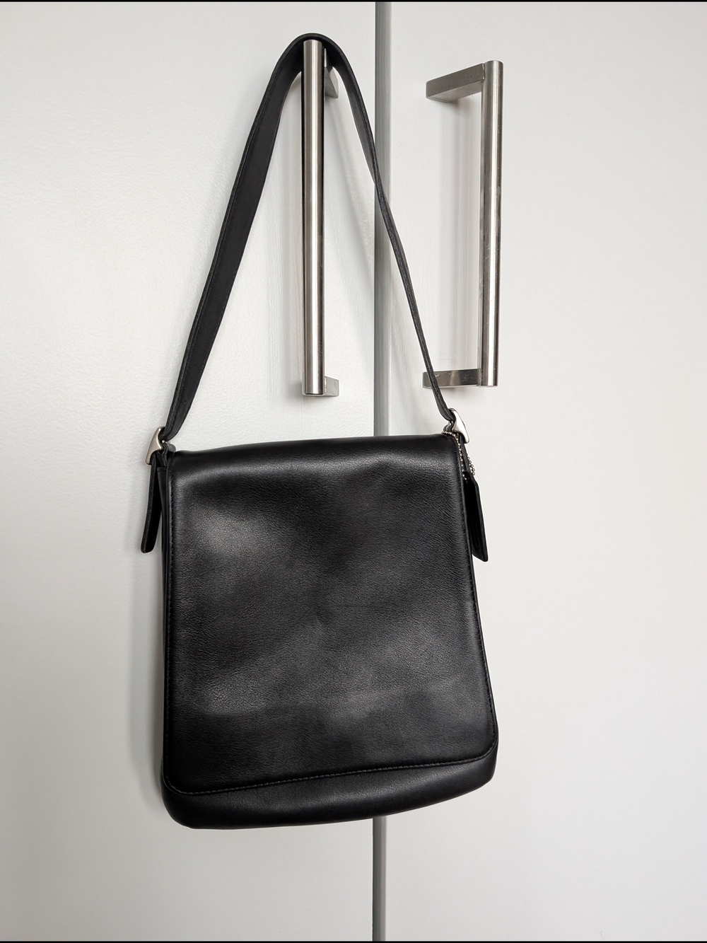 Vintage COACH North South Black Leather Shoulder Bag